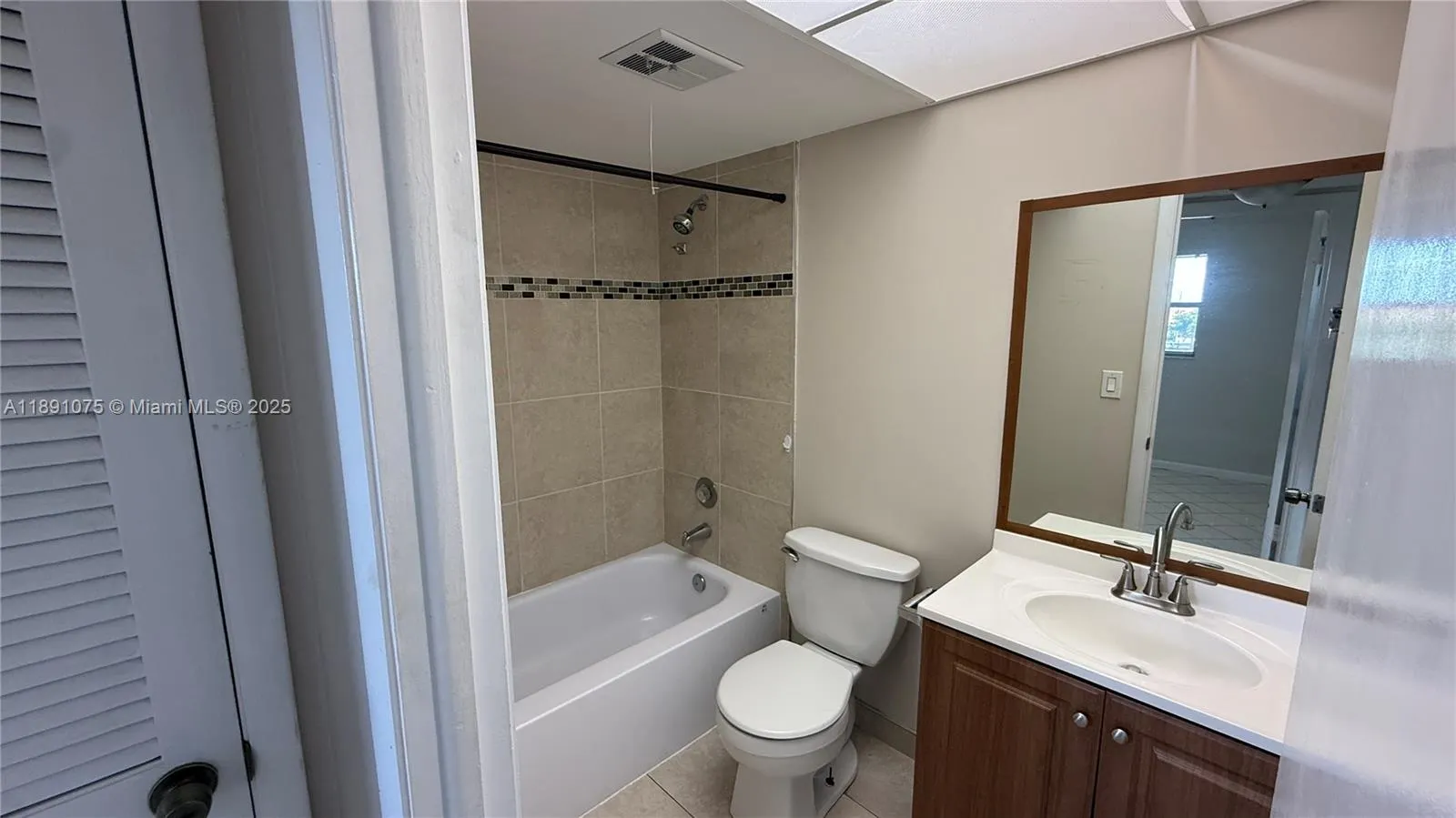 8500 Sunrise Lakes Blvd, #303