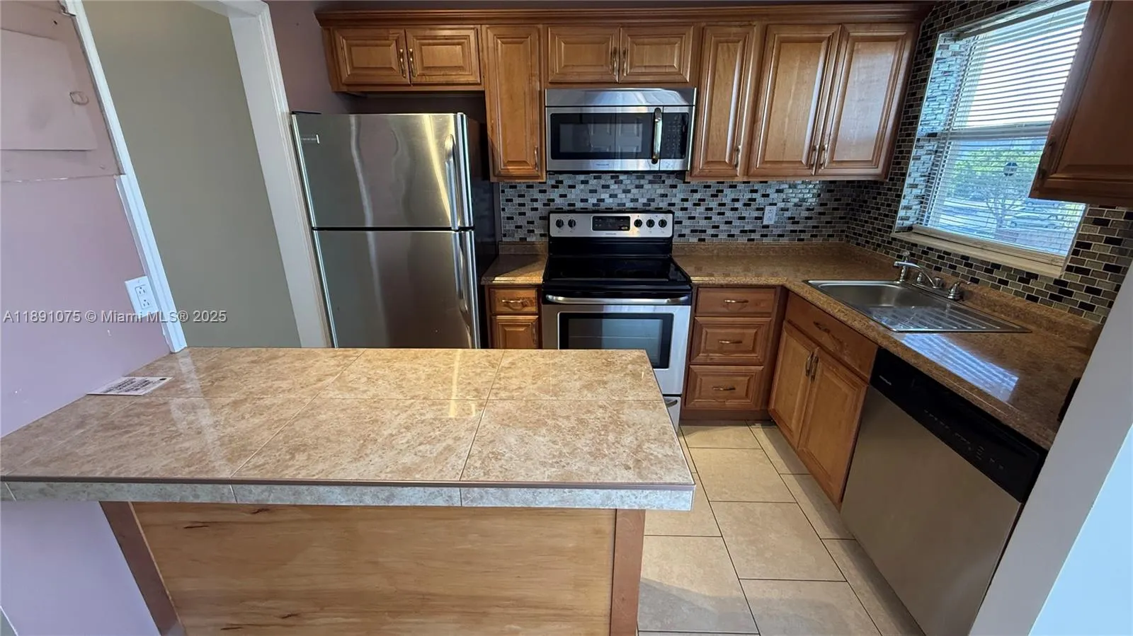 8500 Sunrise Lakes Blvd, #303