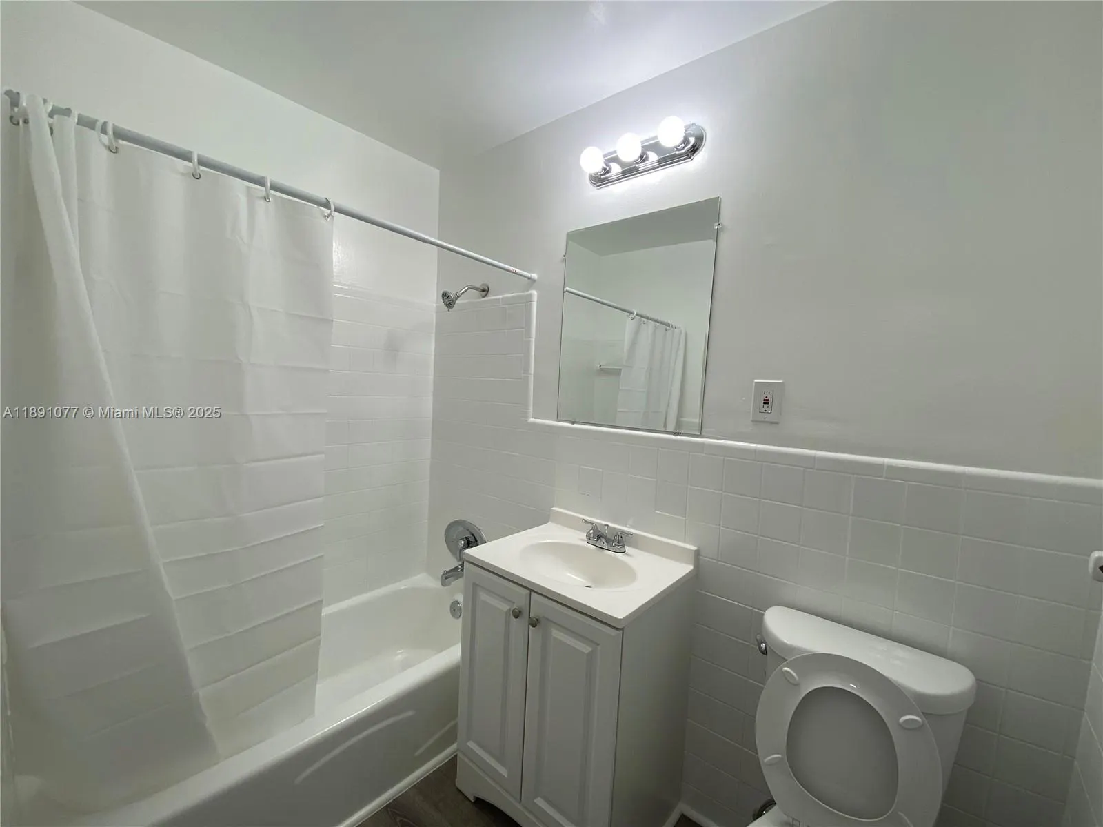 840 NE 17th Ter, #10
