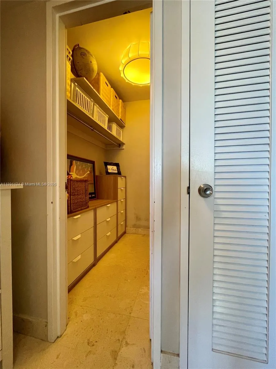 5700 Collins Ave, #11A