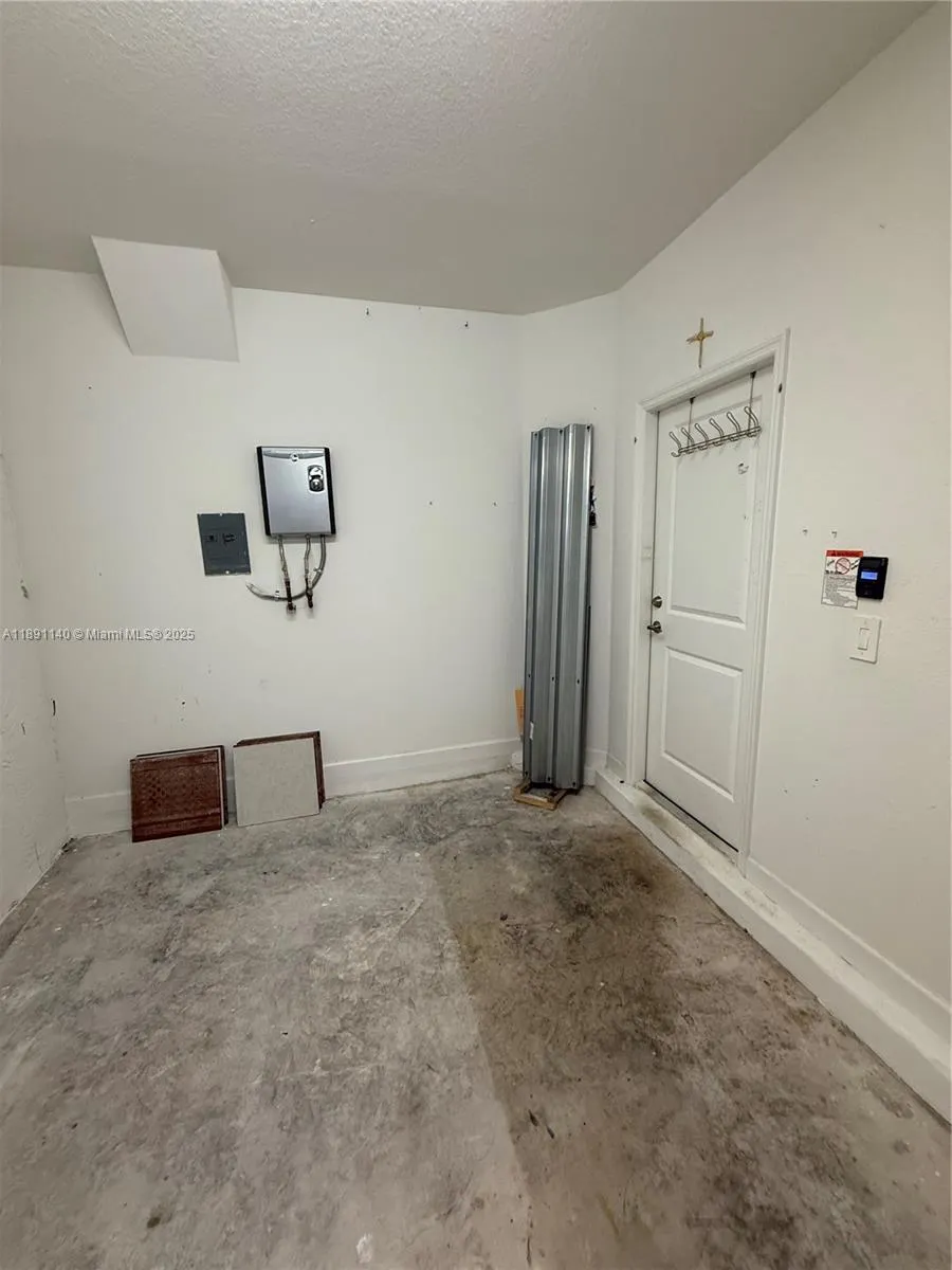 1021 SE 27th Ter, #1021
