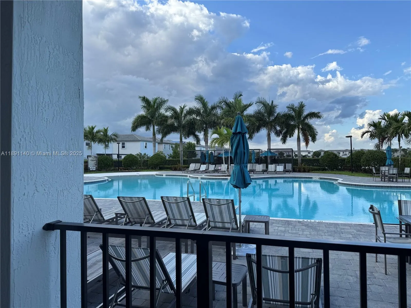 1021 SE 27th Ter, #1021