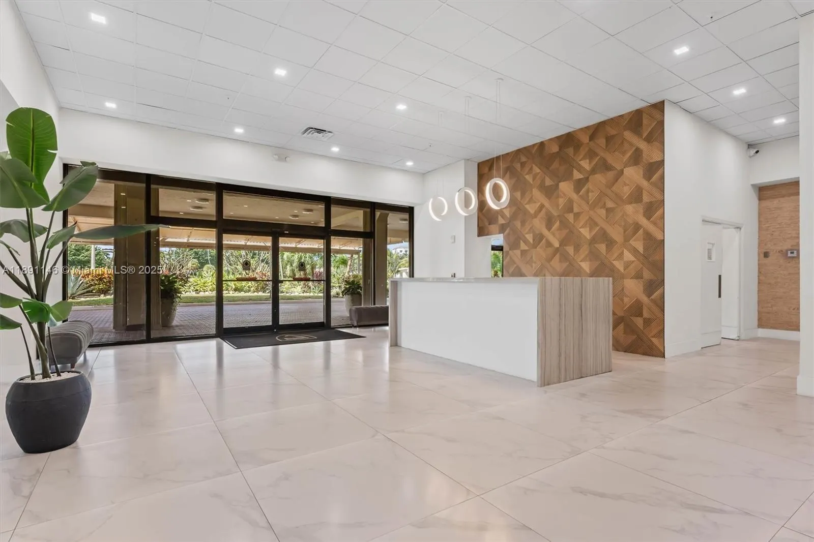 1900 Consulate Pl, #2205