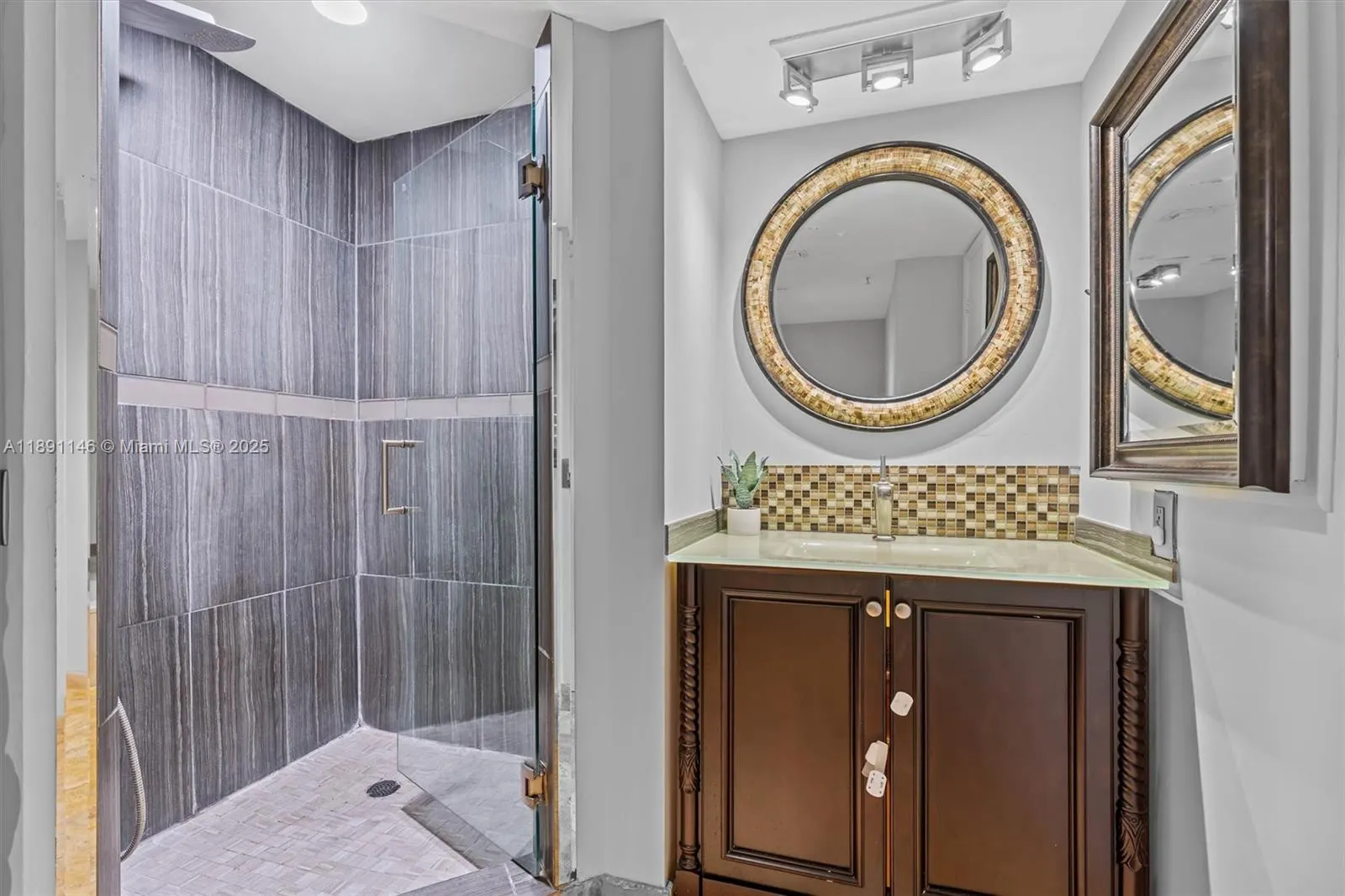 1900 Consulate Pl, #2205