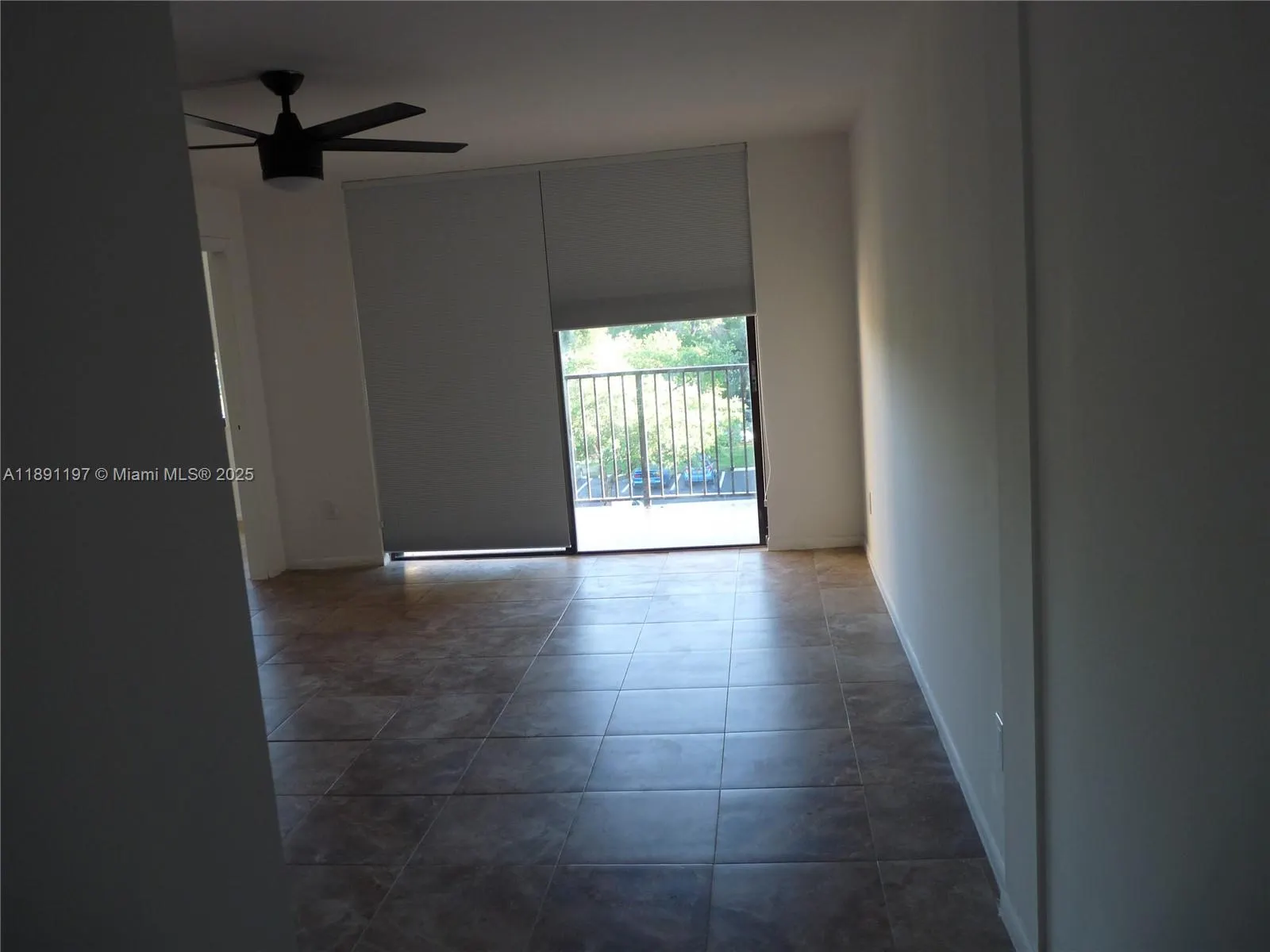 14601 N Kendall Dr, #402K