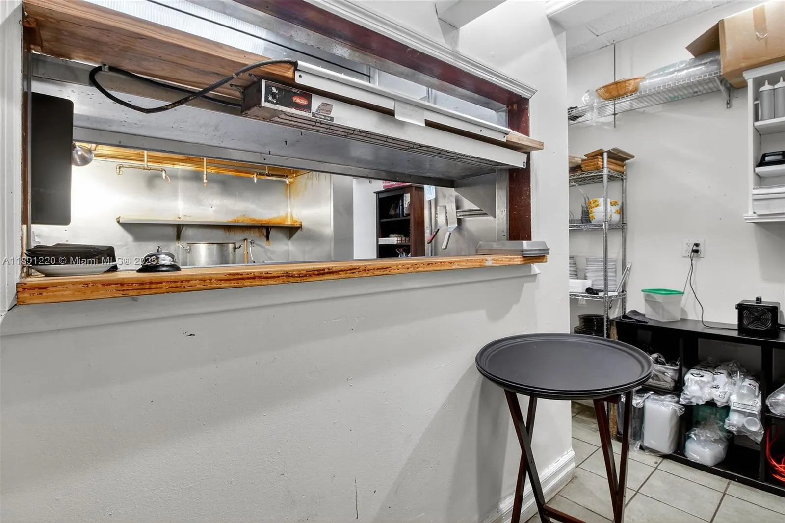 Turnkey Restaurant For Sale in Miami Beach