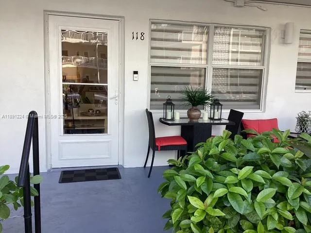 3133 S Ocean Dr, #118