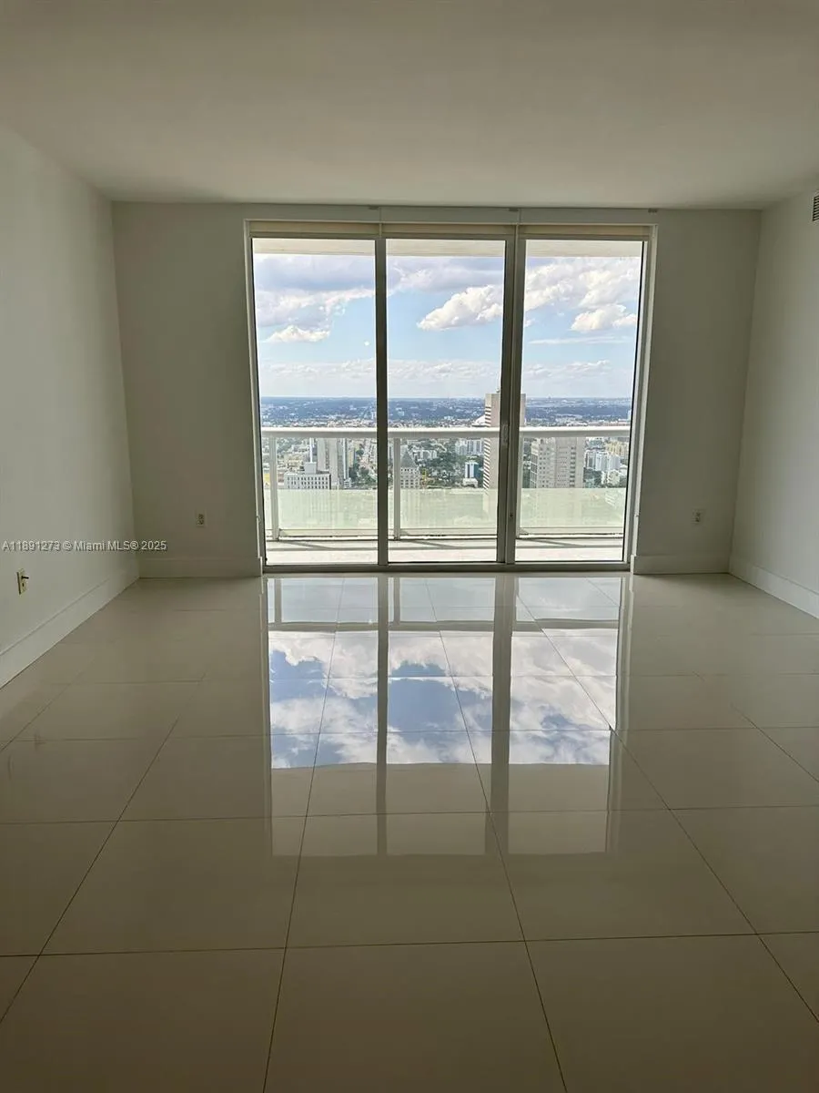 50 Biscayne Blvd, #5311
