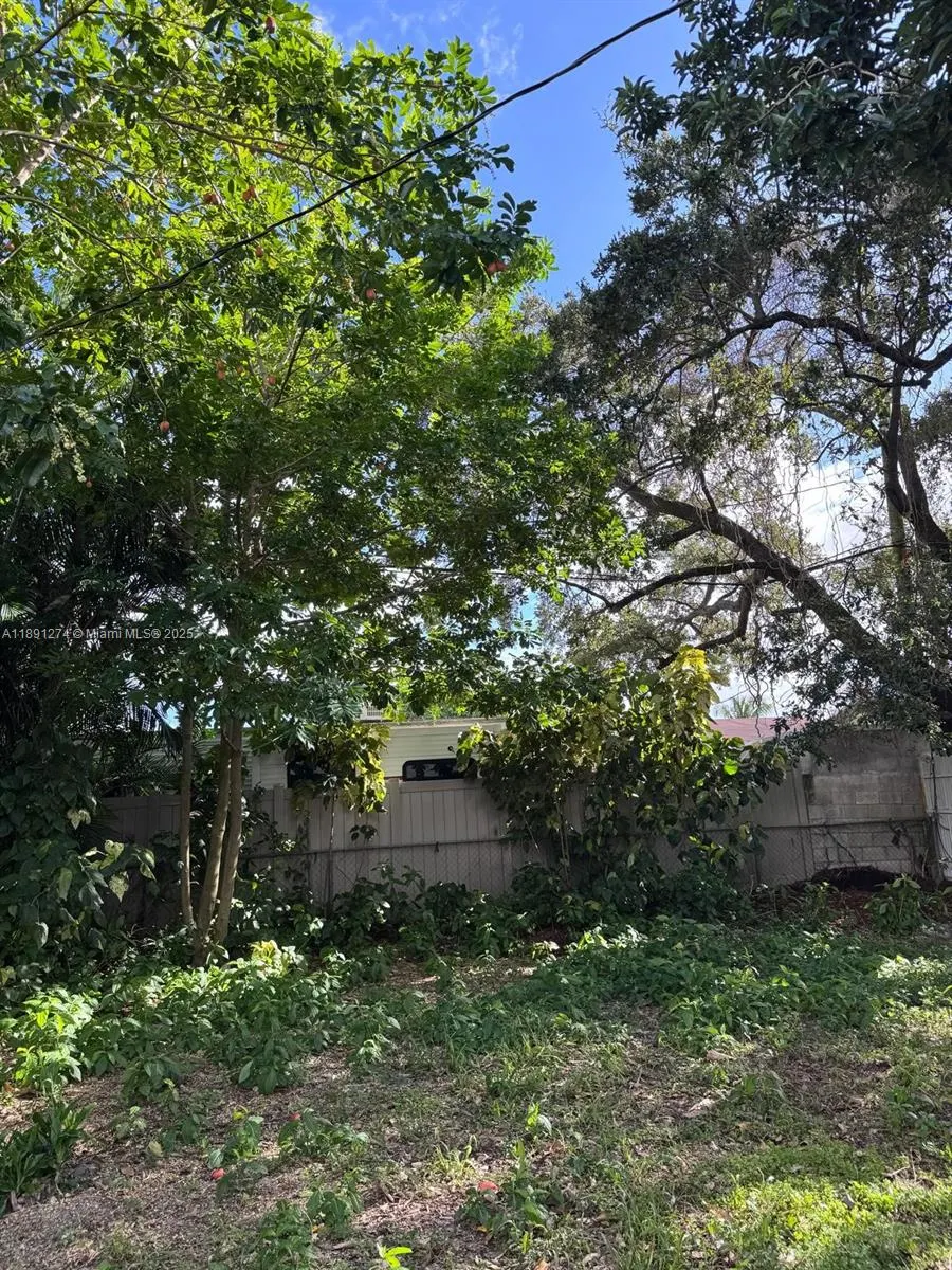 3040 NW 96th St