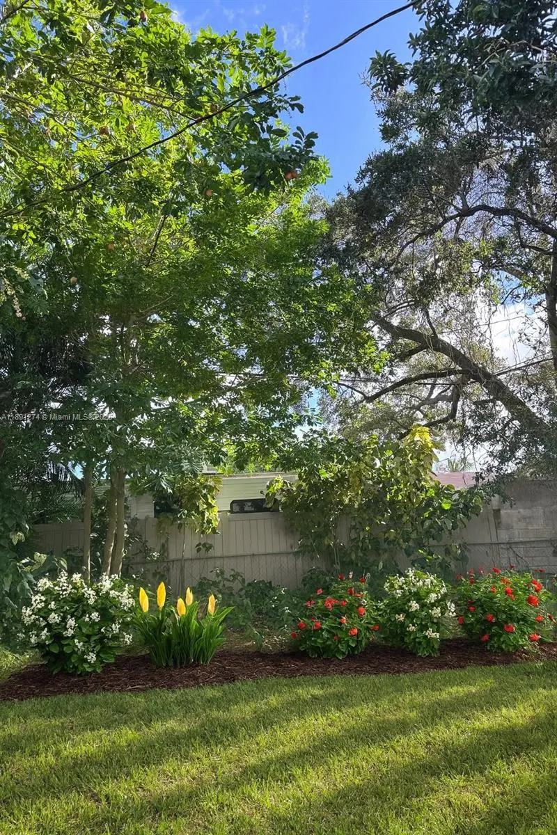 3040 NW 96th St