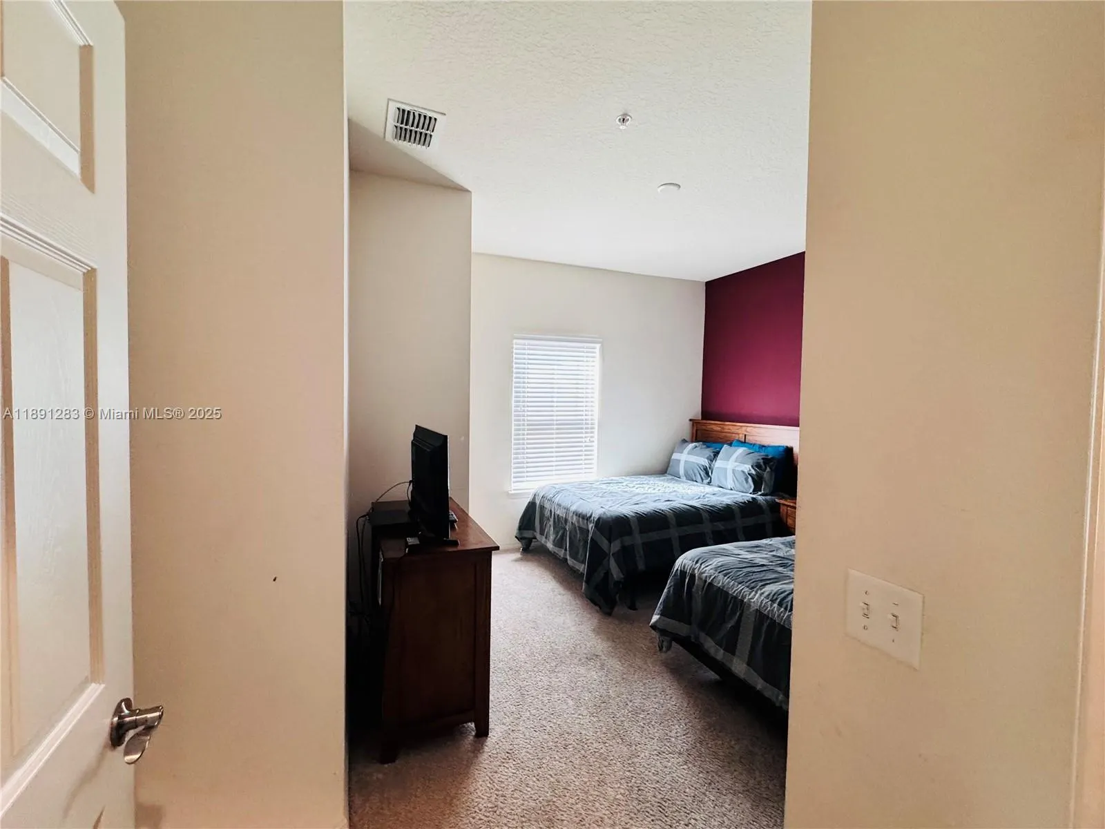 3207 Oyster Ln