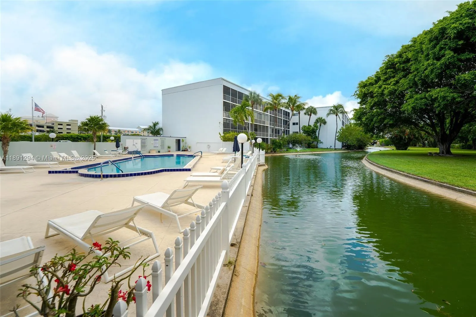 400 S Waterway Dr S, #202