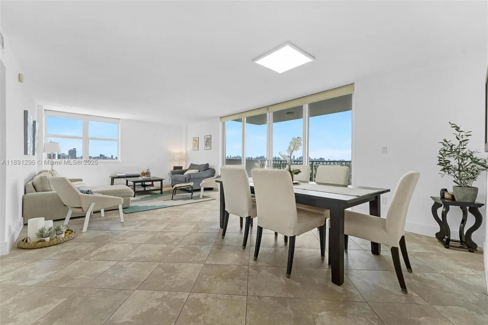 5838 Collins Ave, #11B