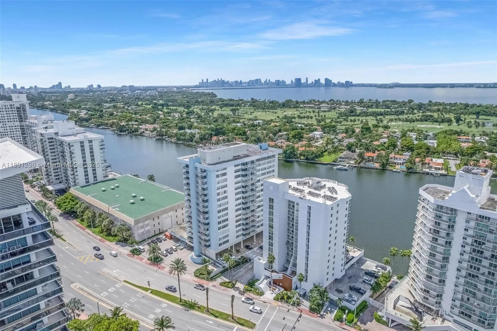 5838 Collins Ave, #11B