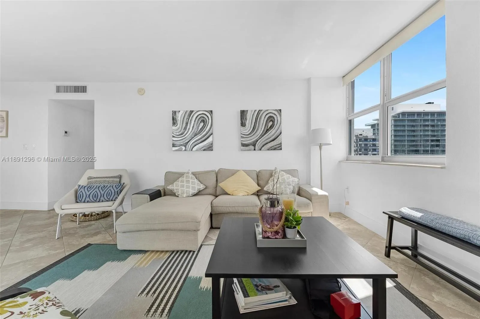 5838 Collins Ave, #11B