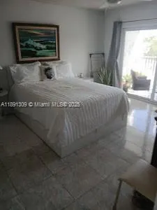 329 SE 3rd St, #304S