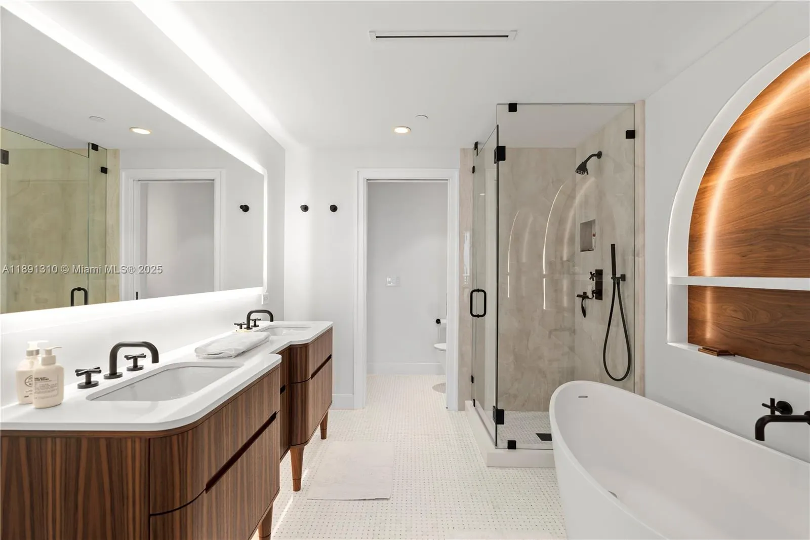 3350 SW 27 AV, #1503