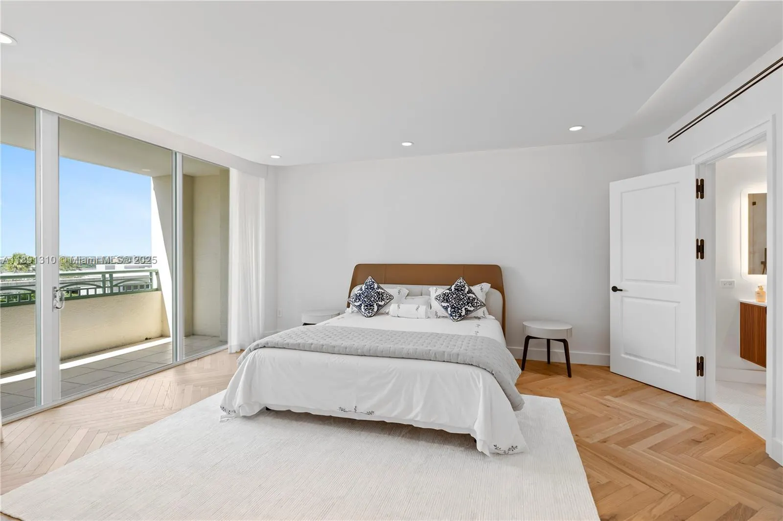 3350 SW 27 AV, #1503
