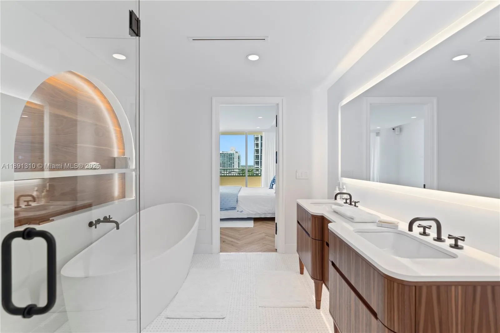3350 SW 27 AV, #1503