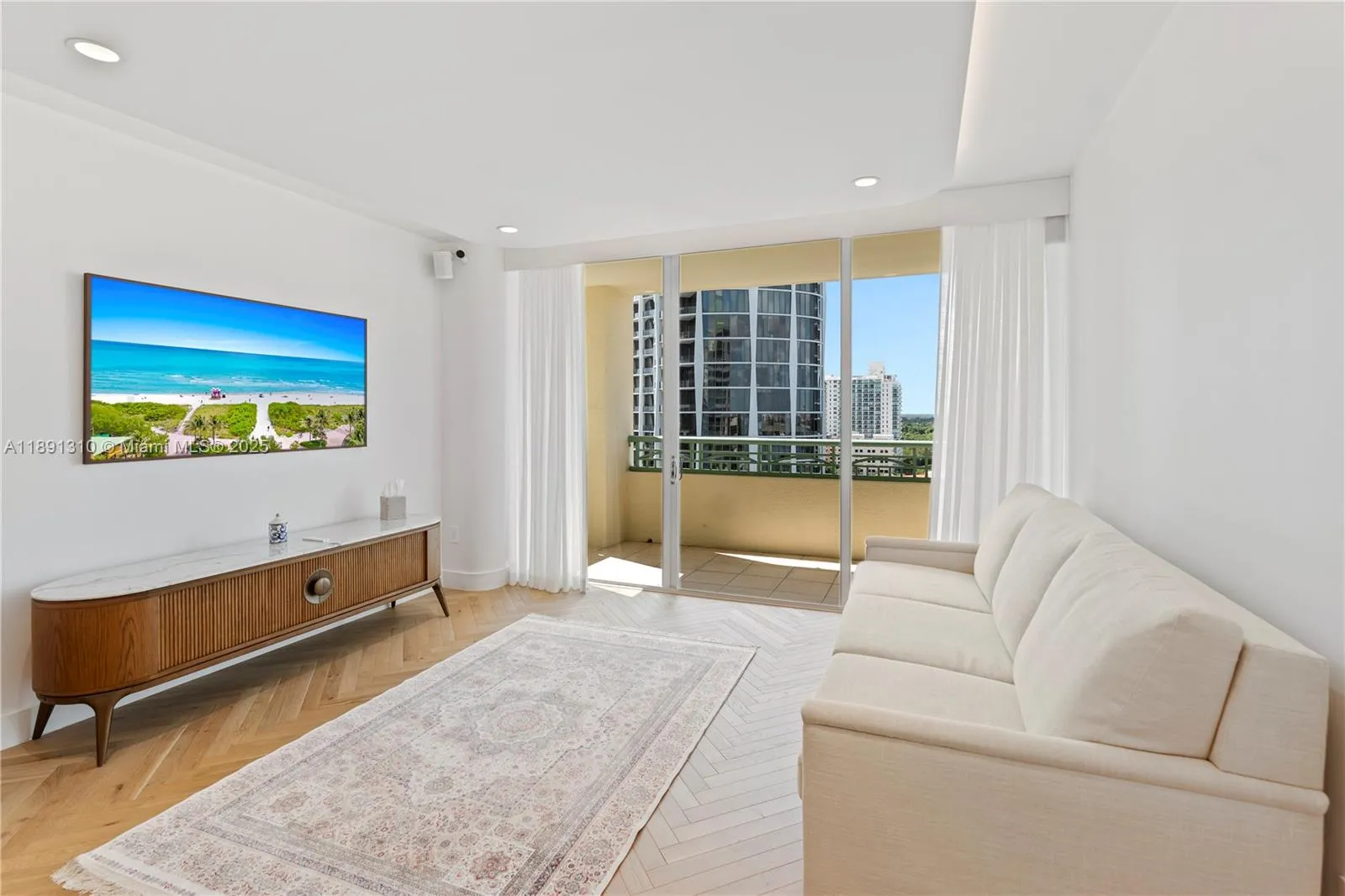 3350 SW 27 AV, #1503