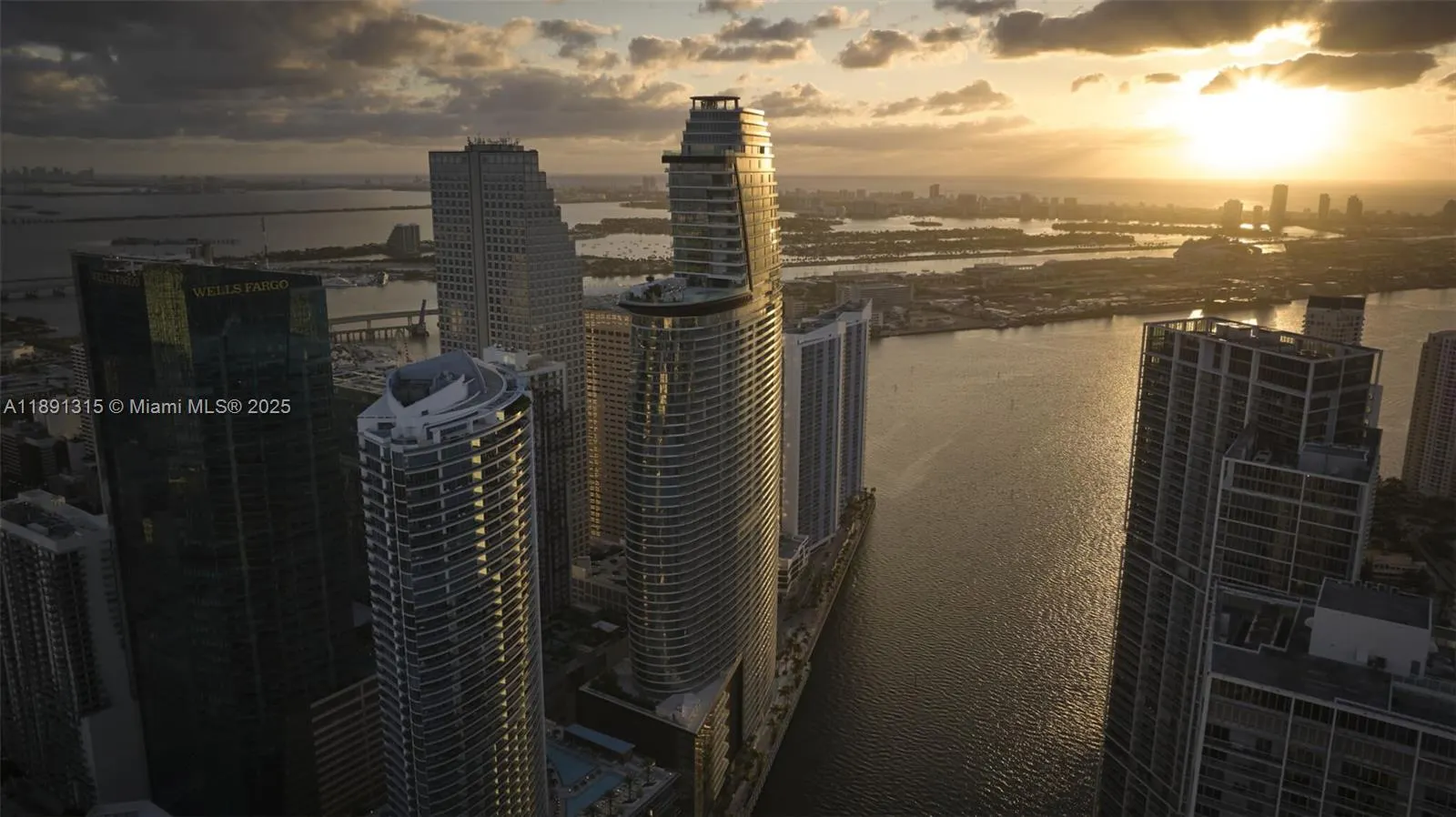300 Biscayne Boulevard Way, #1705W