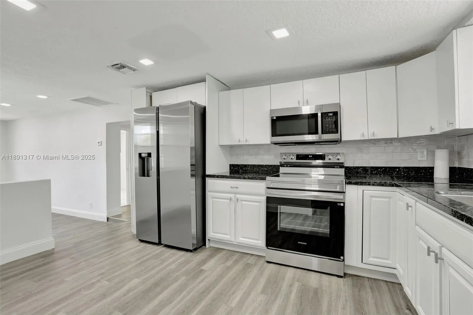 2701 NW 18th Ter