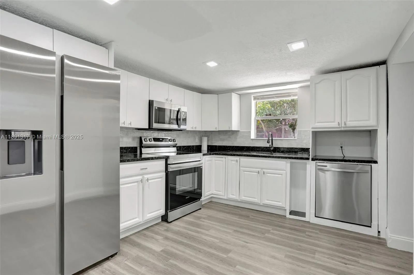 2701 NW 18th Ter