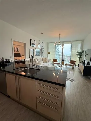 1111 SW 1st Ave, #UPH4017-