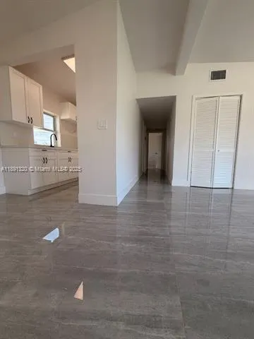 318 NW 30th Ave