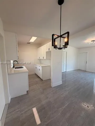 318 NW 30th Ave