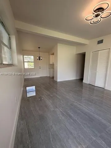318 NW 30th Ave