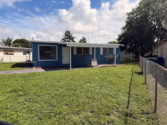 318 NW 30th Ave