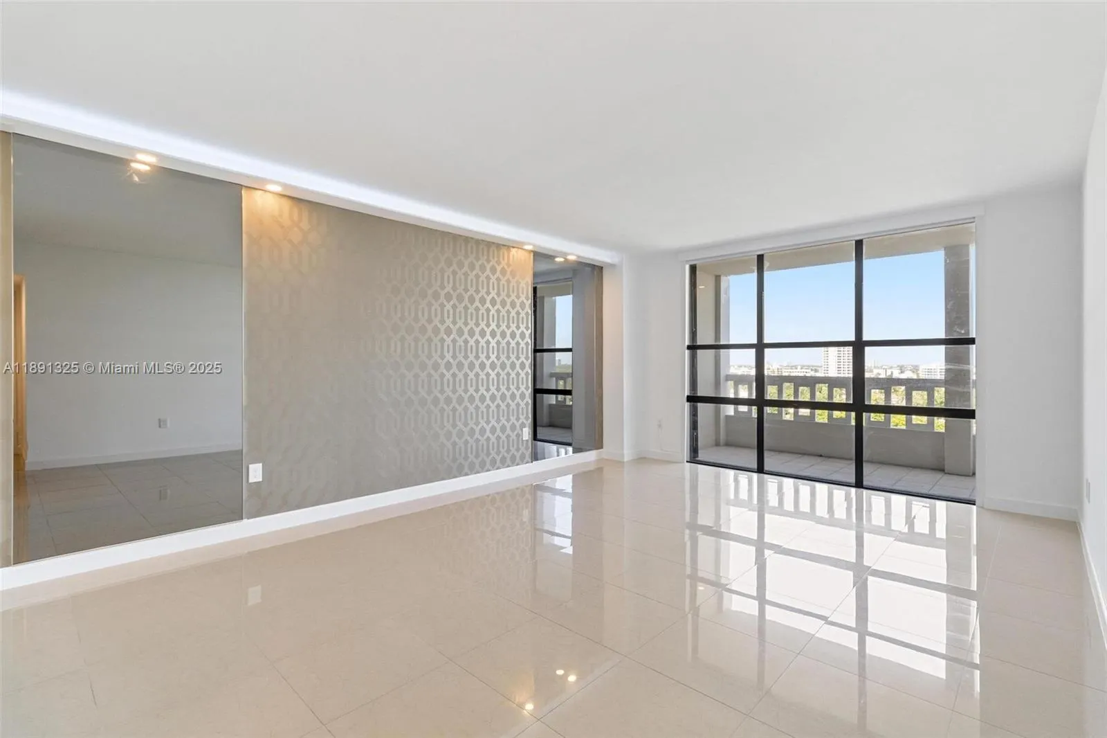 9801 Collins Ave, #11-O