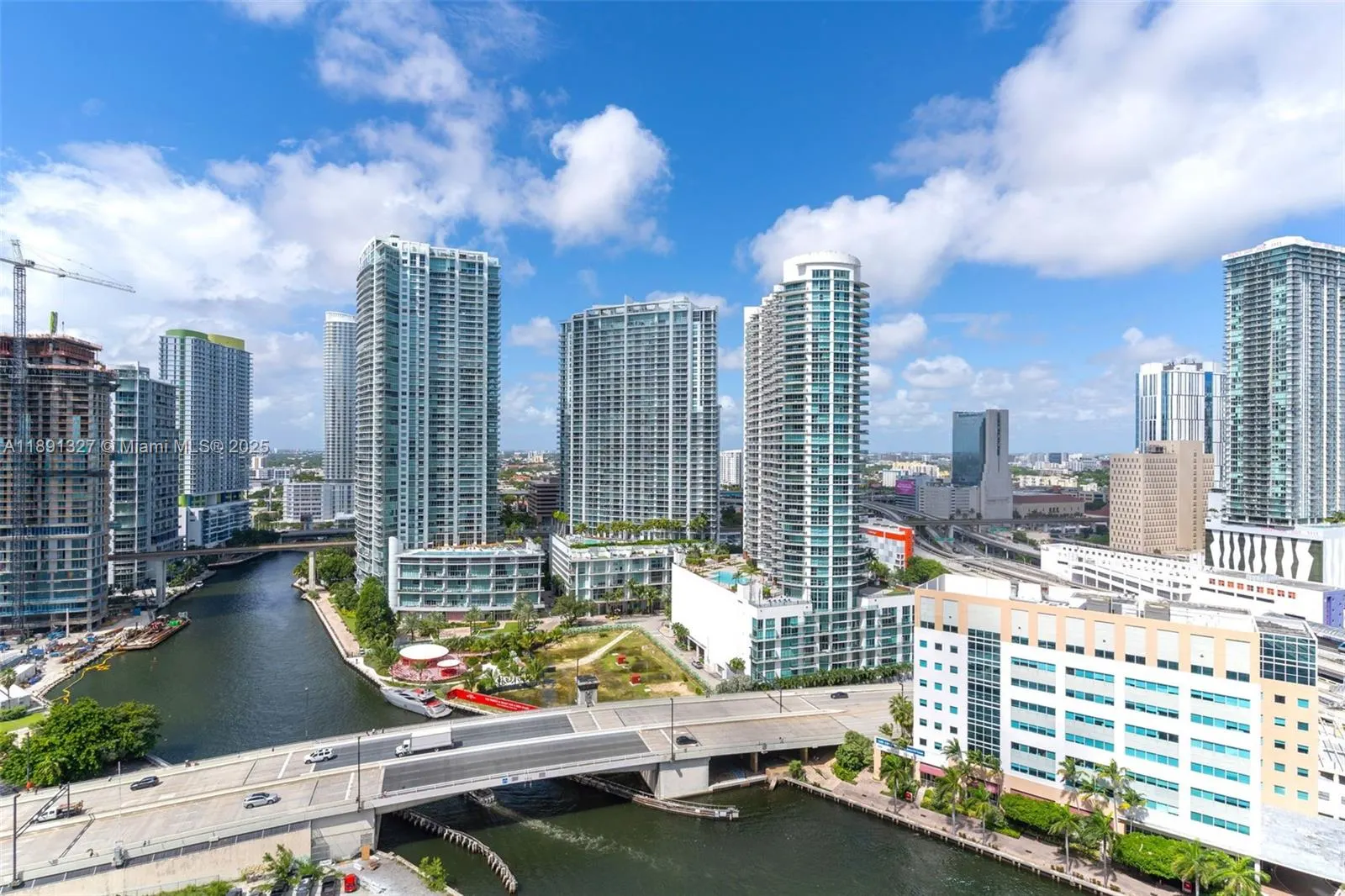 31 SE 5th St, #2607