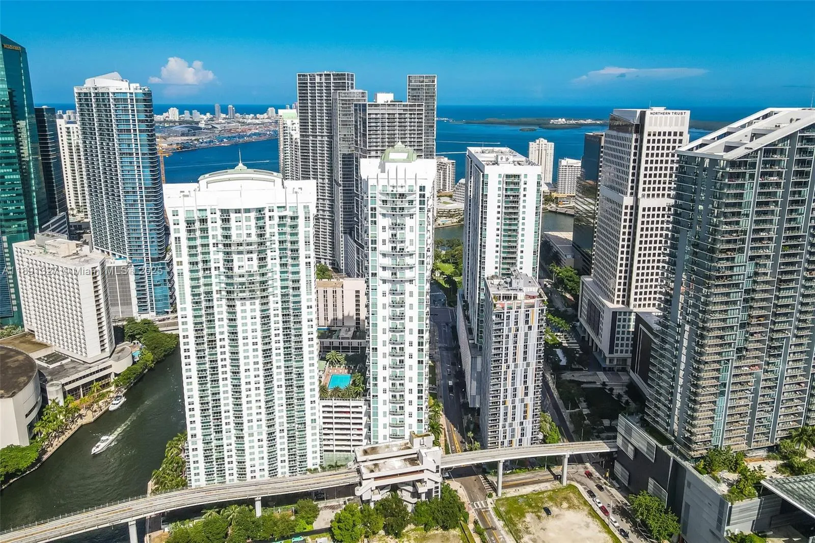 31 SE 5th St, #2607