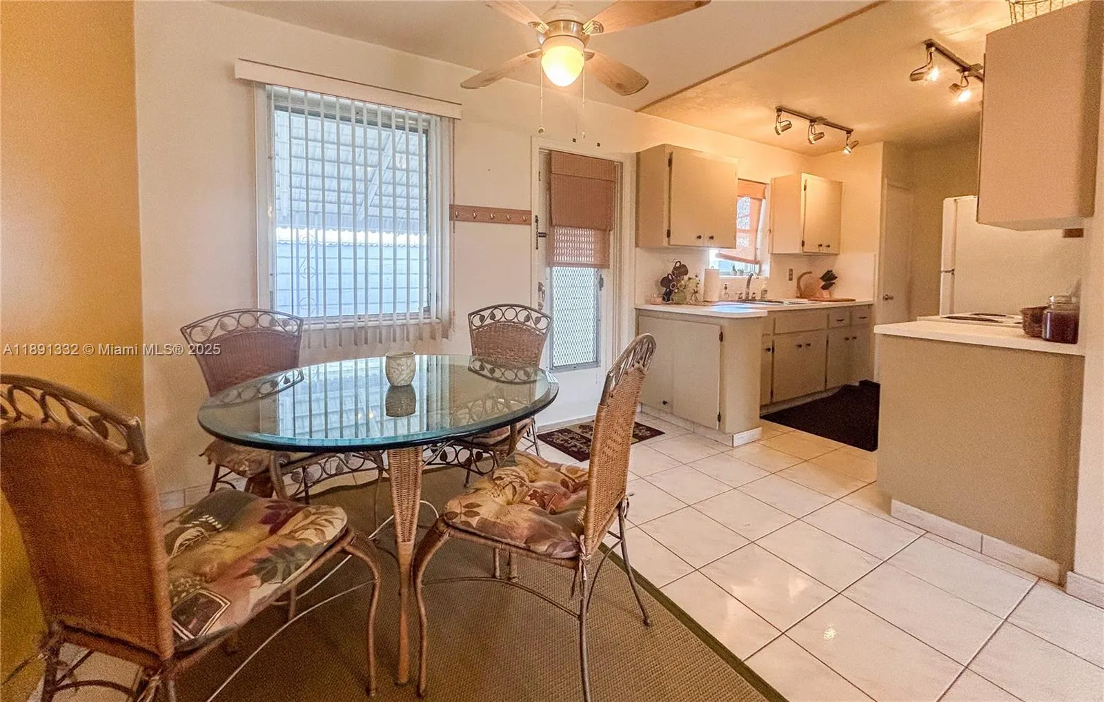 2230 Jackson St, #8W