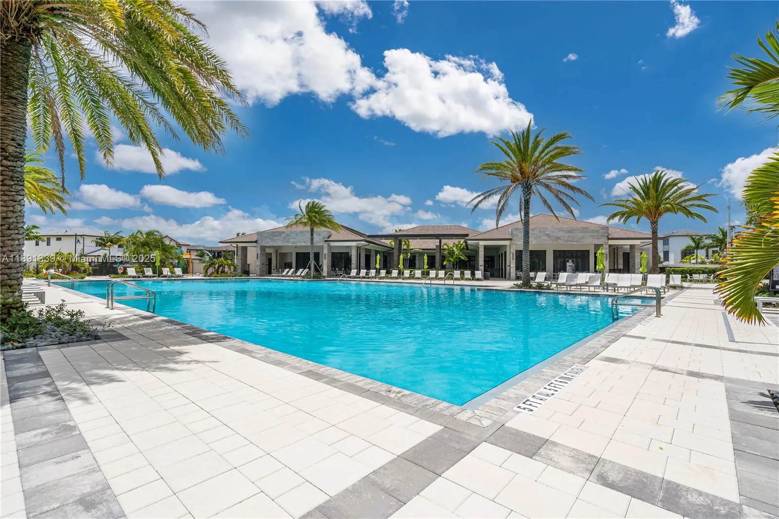 4608 NW 83rd Pkwy, #0
