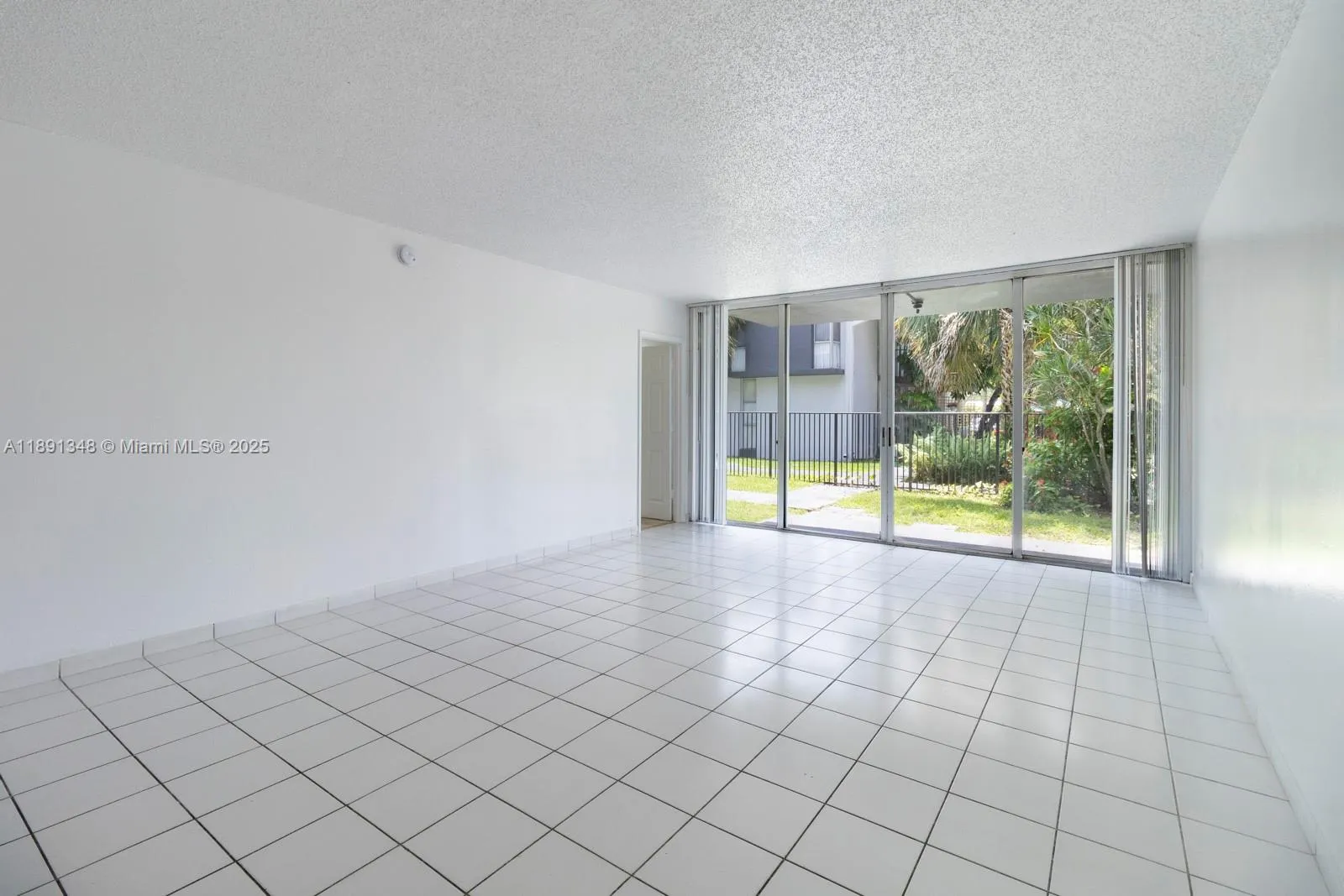 2930 Forest Hills Blvd, #B105