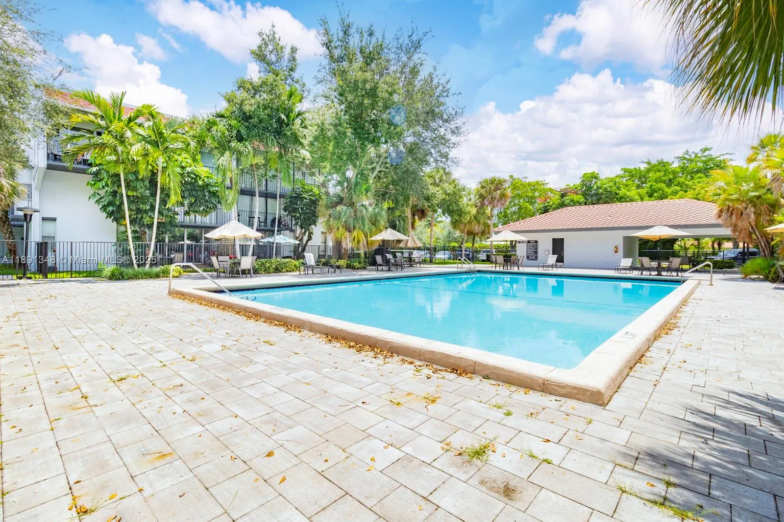 2930 Forest Hills Blvd, #B105
