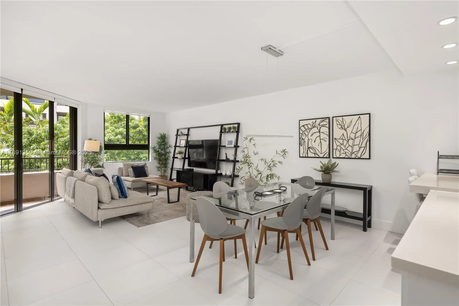101 Crandon Blvd, #379