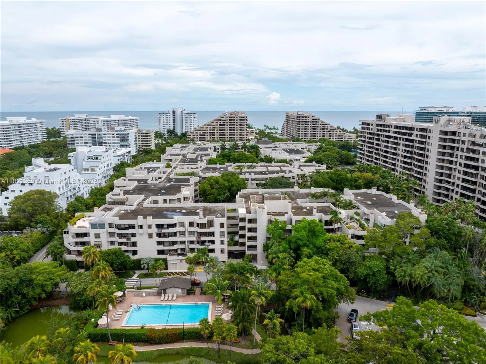 101 Crandon Blvd, #379