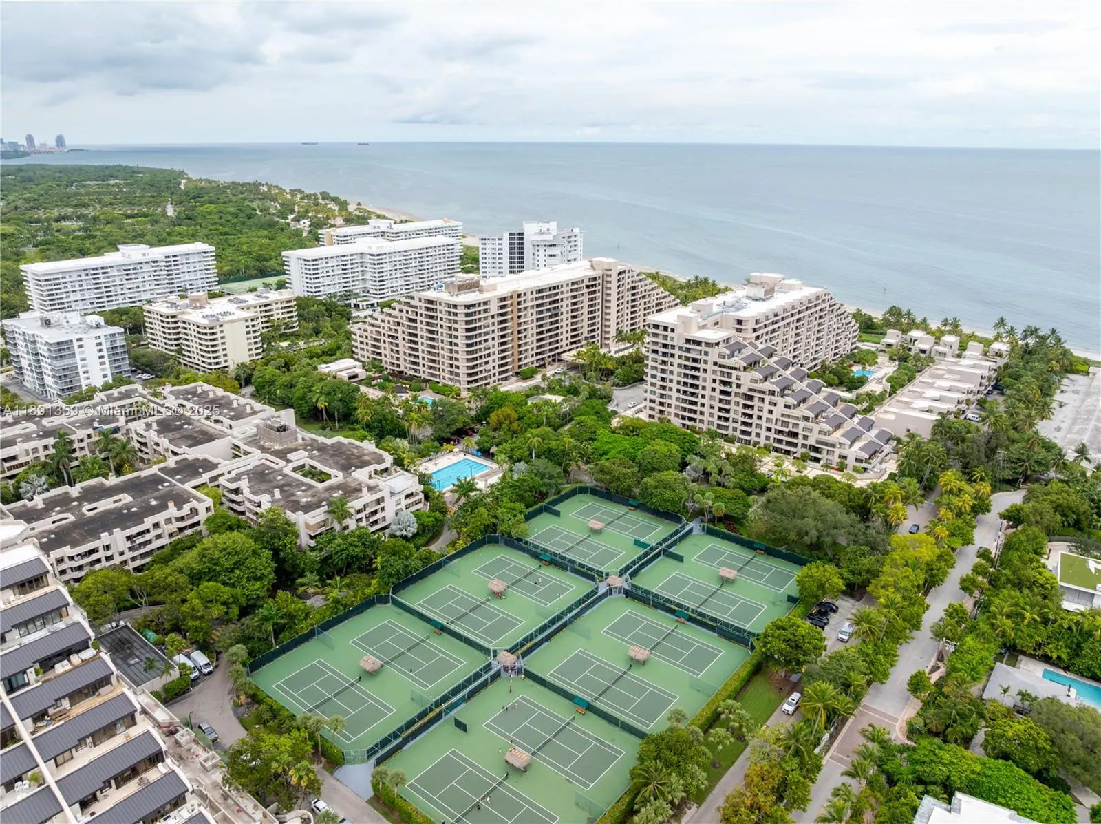 101 Crandon Blvd, #379