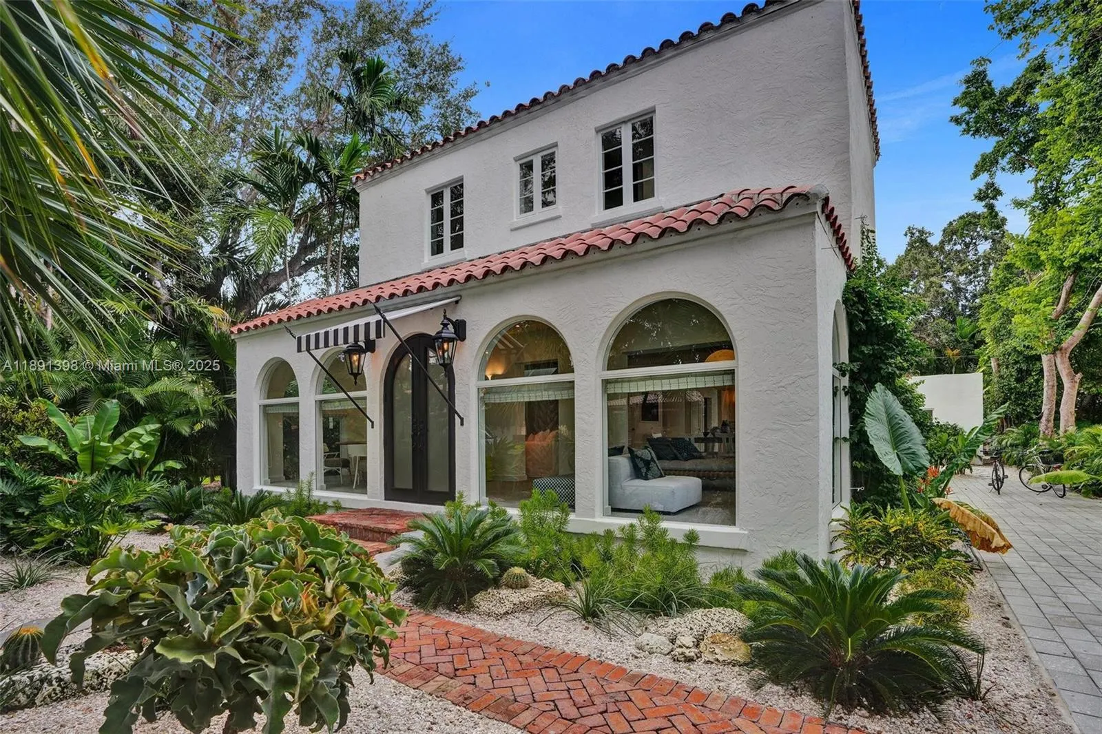1226 Palermo Ave