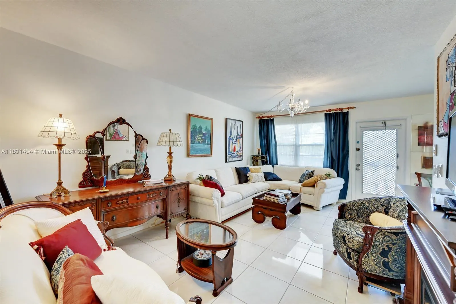 2049 NewCastle C, #2049