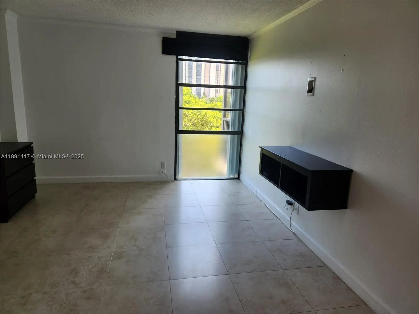 3301 N Country Club Dr, #504