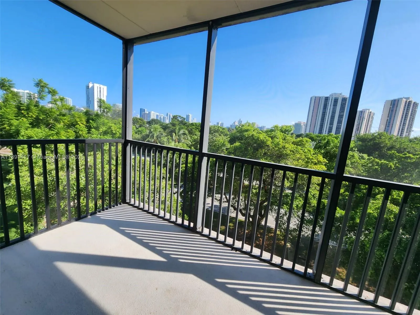 3301 N Country Club Dr, #504