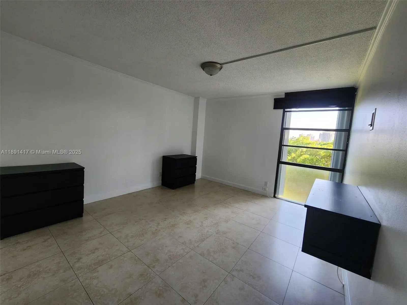 3301 N Country Club Dr, #504