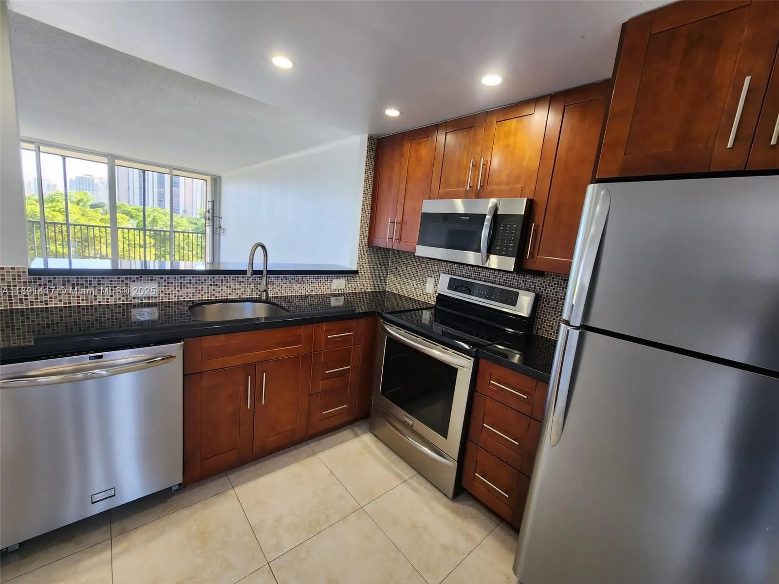 3301 N Country Club Dr, #504