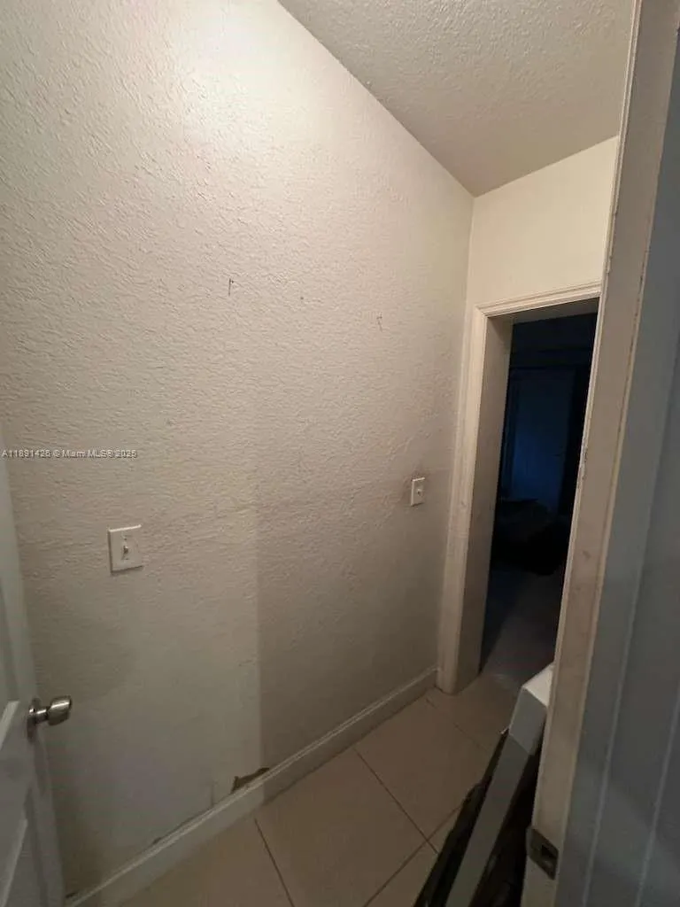 4411 NW 34th St