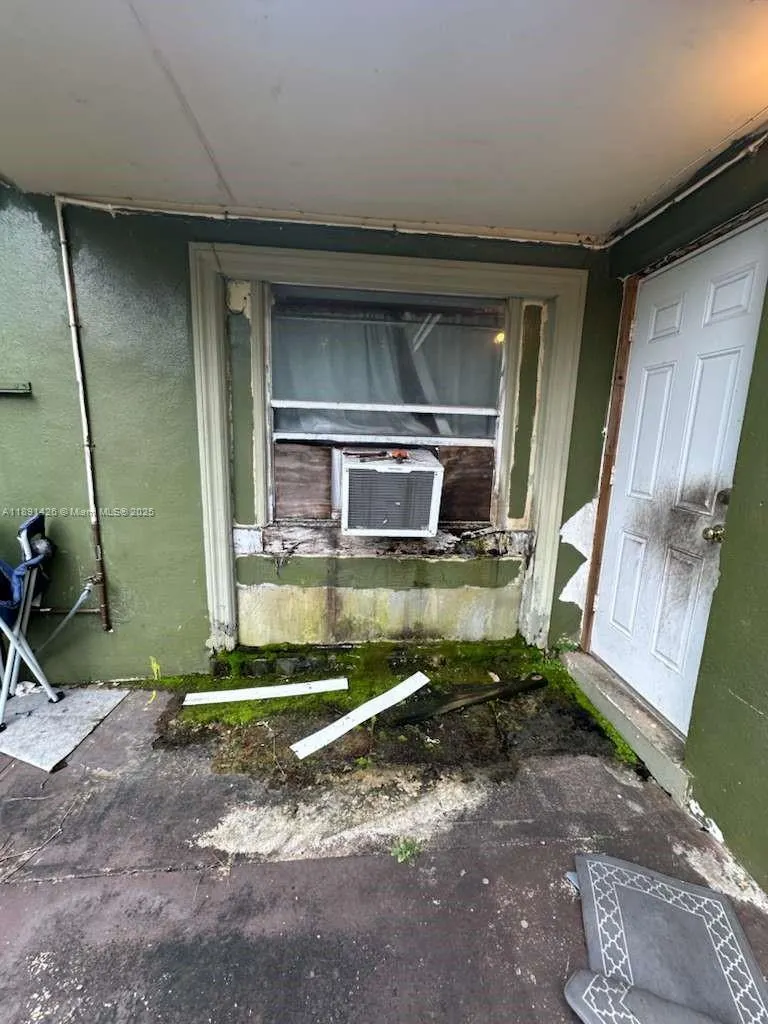 4411 NW 34th St